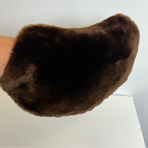 Vintage 40s Glam Luxury Beaver Fur
Clutch Hand Warmer Muff Handbag Bag
Evening - Picture 4 of 11